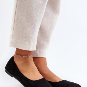 Ballerina's model 194960 Step in style